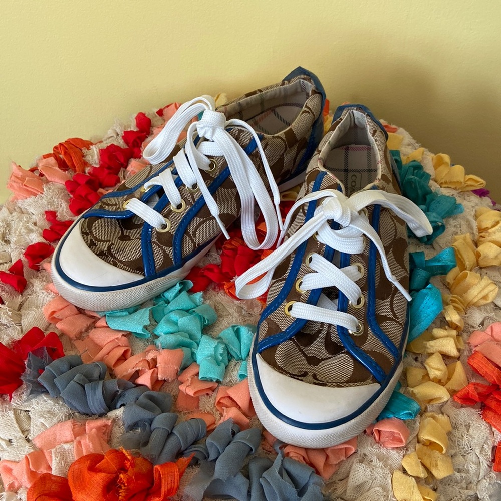 Coach Barrett Sneaker- size 5
